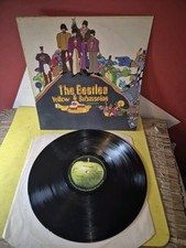 THE BEATLES YELLOW SUBMARINE