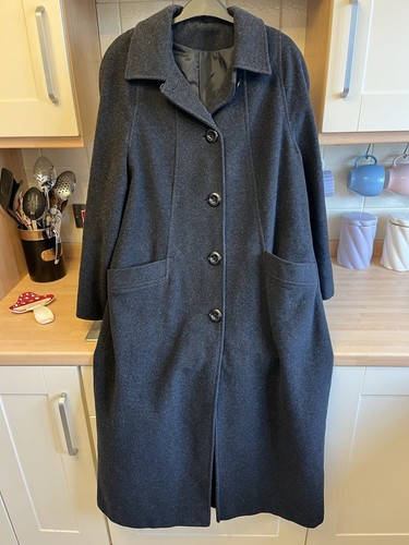 Lovely wool coat bhs size - by,