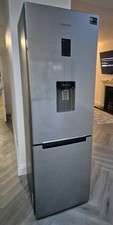 Samsung Series 6 Fridge Freezer 70/30 RB31FDRNDSA Silver With Water Dispenser