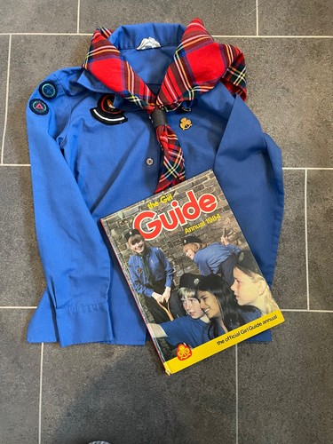Girls guide uniform book - uniform, &