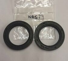 Pair of front hub oil seals