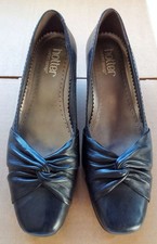 HOTTER SIZE 4 ENSHRINE BLACK LEATHER COURT SHOES.   B137113025B331