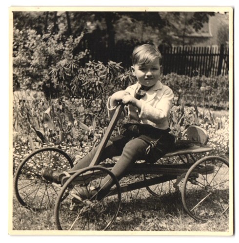 Photography boy sitting - boy,