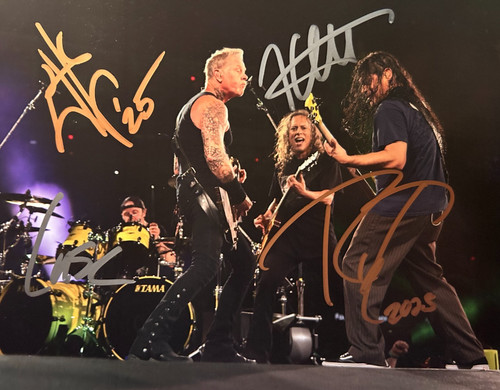 Metallica band signed 8x10 - metallica, 8x10"