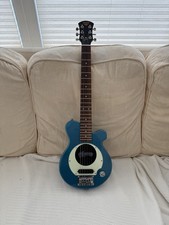 Pignose Portable electric Guitar with Built-In Amp, Met Blue, PGG-200-MBL D