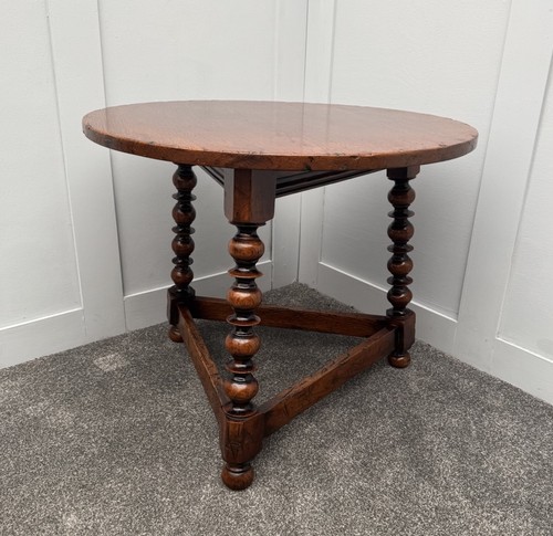 Antique style solid oak coffee - antique,