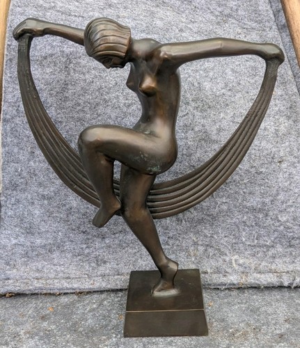 Art deco style bronzed - style, spelter