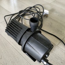 Blagdon Amphibious Pond Water Pump P9000 8820 Lt/Hr For Koi Fish Pond Fountain