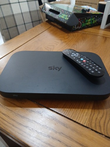 Sky box model es130 - box, 1tb