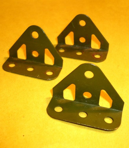 Three meccano army green - three,