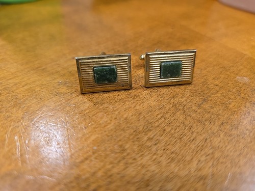 Vintage gold tone emerald - tone,