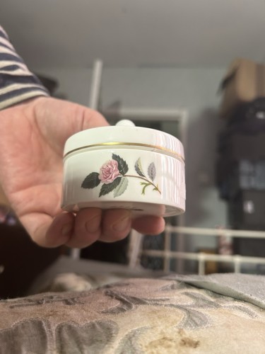 Wedgwood hathaway rose trinket - wedgwood,