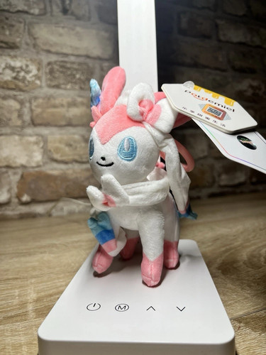 Pokemon sylveon plush dangler - pokemon,