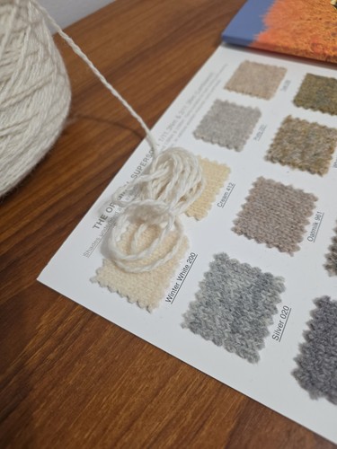 100 wool 780 gram cone - 100%,