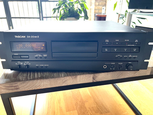 Tascam ii dat - tascam, da-20