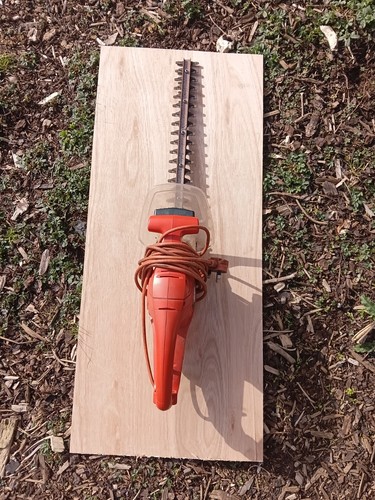 Black decker electric hedge - decker,
