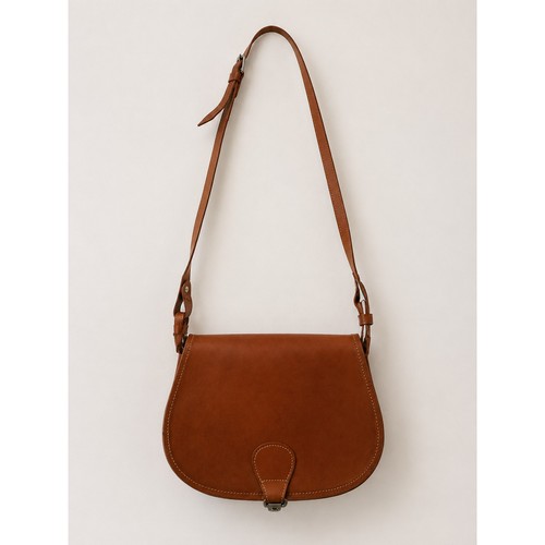Vintage tan leather - saddle, bag