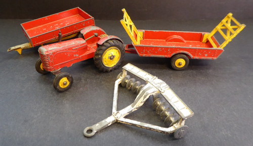 Dinky toys farm job - dinky,
