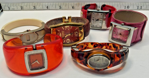 Lot vintage cuff style - of,