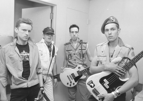 Small the clash - small, a6