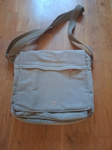 Troop london canvas - london, messenger