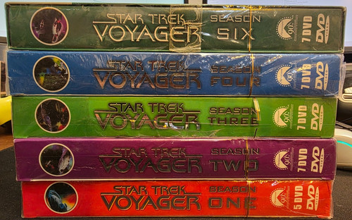 Star trek voyager seasons - voyager:, 1-4