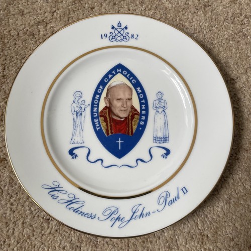 Plate comm visit pope - plate,