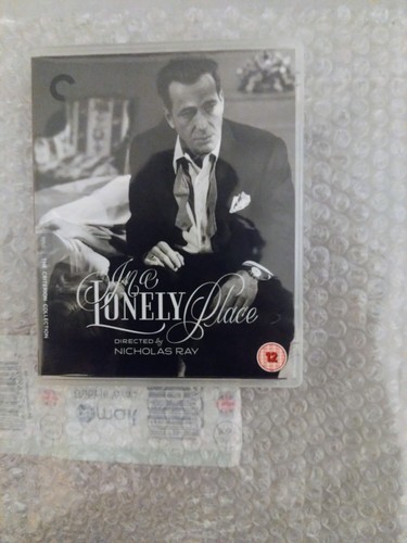 Lonely place criterion - lonely,