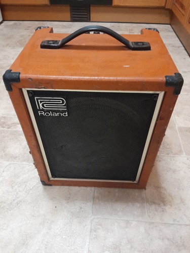 Vintage roland cube - cube, bass