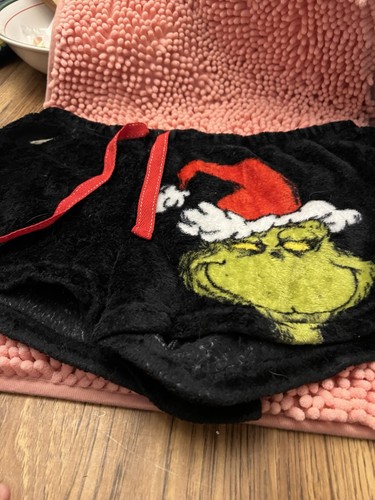 Small grinch shorts - small,