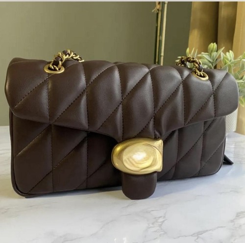 Quilted brown maple leather - c,