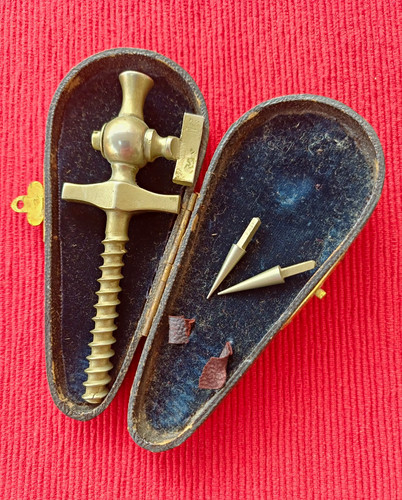 Champagne tap original box - champagne,