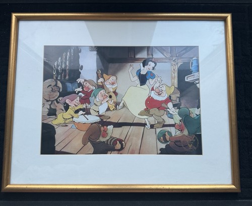 Disney store snow white - store,