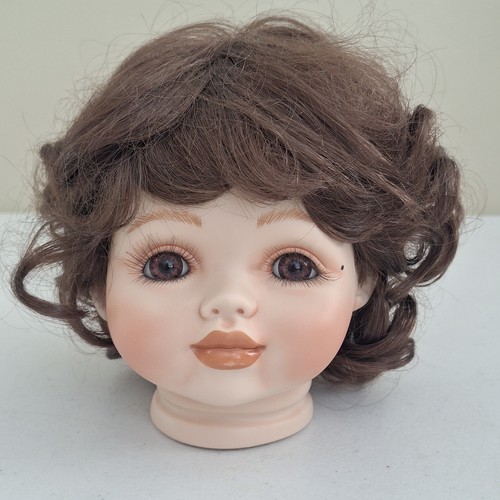 Marie osmond porcelain - marie, doll