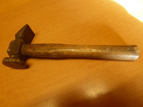 Vintage cobblers hammer - 9,