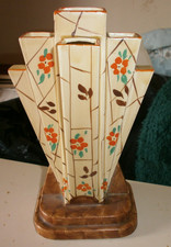 VINTAGE ART DECO HAND PAINTED MYOTT & SON  FAN / PYRAMID 8.5" VASE CIRCA 193O'S