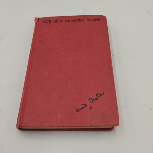Enid blyton hardback famous - hardback,
