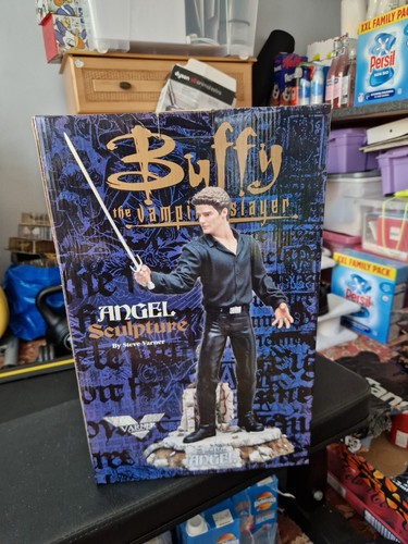 Angel statue buffy the vampire - angel,