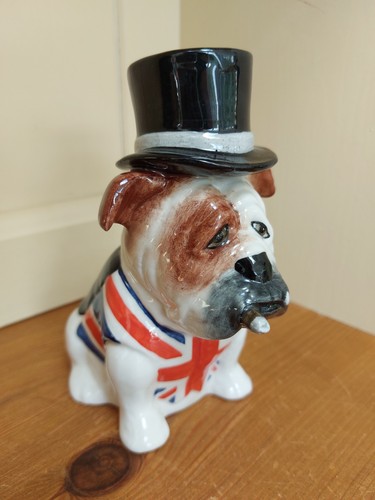 Small british bulldog union - british,