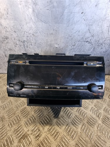 Toyota prius radio - cd, player