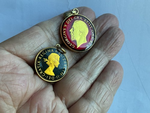 Vtg british enamel coin - british,