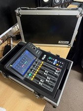 YAMAHA DM3 Digital Mixing Console Model with Dante 16-Channel inc FLIGHT CASE