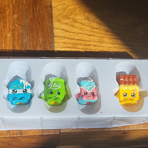 Shopkins mini collectible - shopkins,