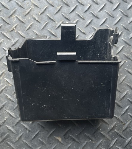 Yamaha fzr250r 3ln battery box - battery,