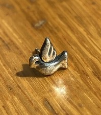 Retired james avery dove - retired,