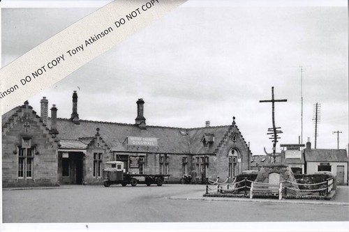 Dingwall railway station - dingwall,