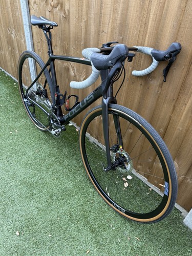 Focus paralane carbon size - carbon,