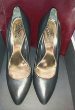 Gucci Black Leather Pumps with