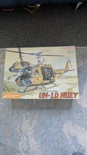 Dragon 3538 1/35 Scale Bell UH-1D Huey Model Kit