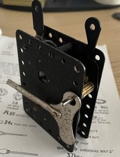 MECCANO CRACKLE BLACK No.1 REVERSING CLOCKWORK MOTOR WITH KEY - VGC